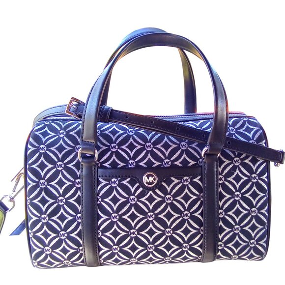 Michael Kors $678 Jet Set Medium Duffle Satchel Bag NWOT - Picture 1 of 4